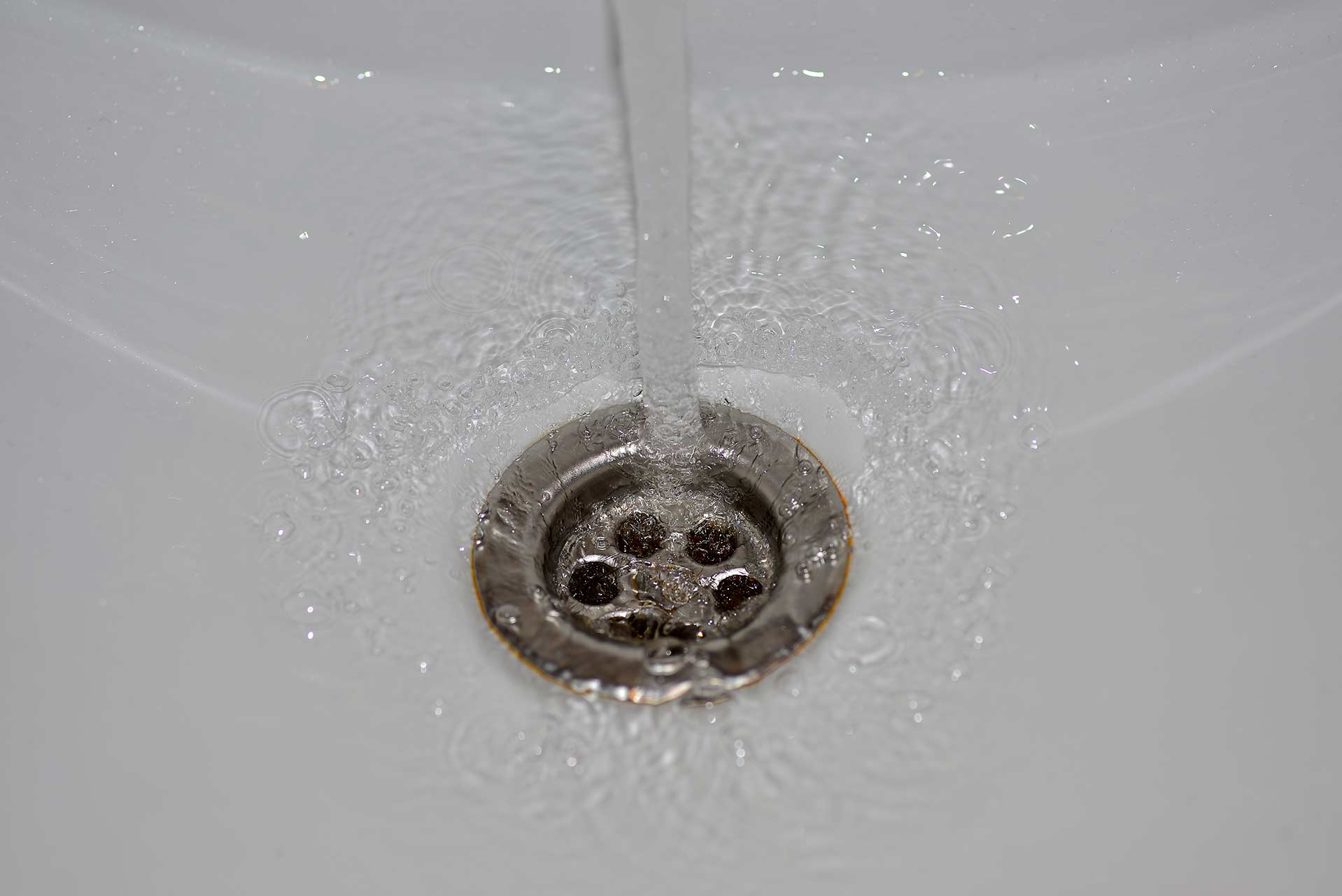 A2B Drains provides services to unblock blocked sinks and drains for properties in Leeds.